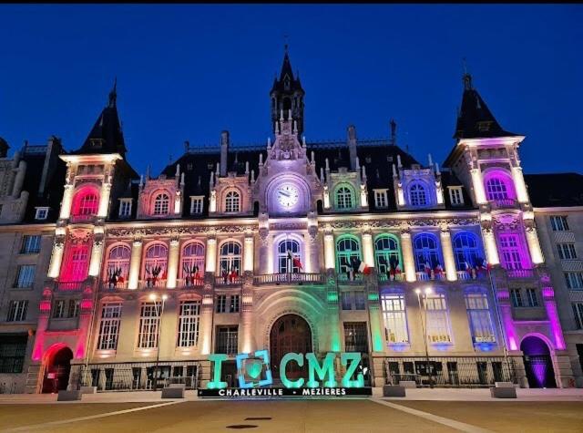 La Suite 7 Gite Urbain Charleville-Mézières Exterior foto